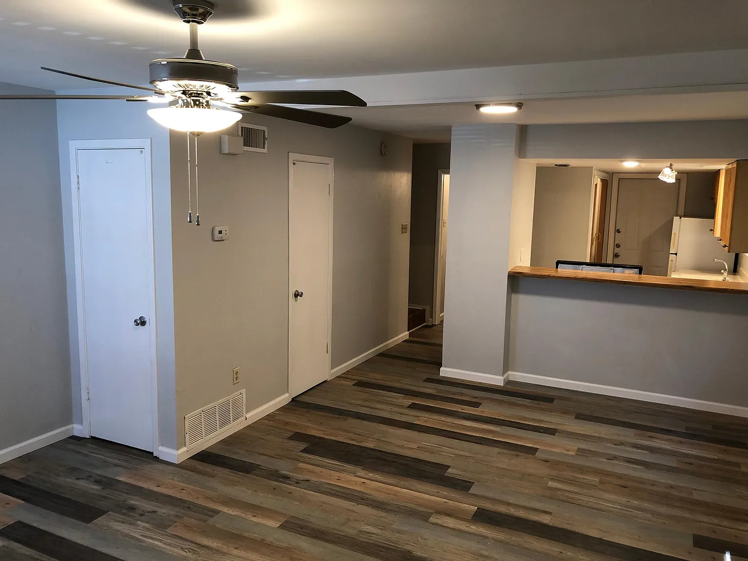 2 bed, 1.5 bath, 1088 sqft, $1,100 — Photo 1