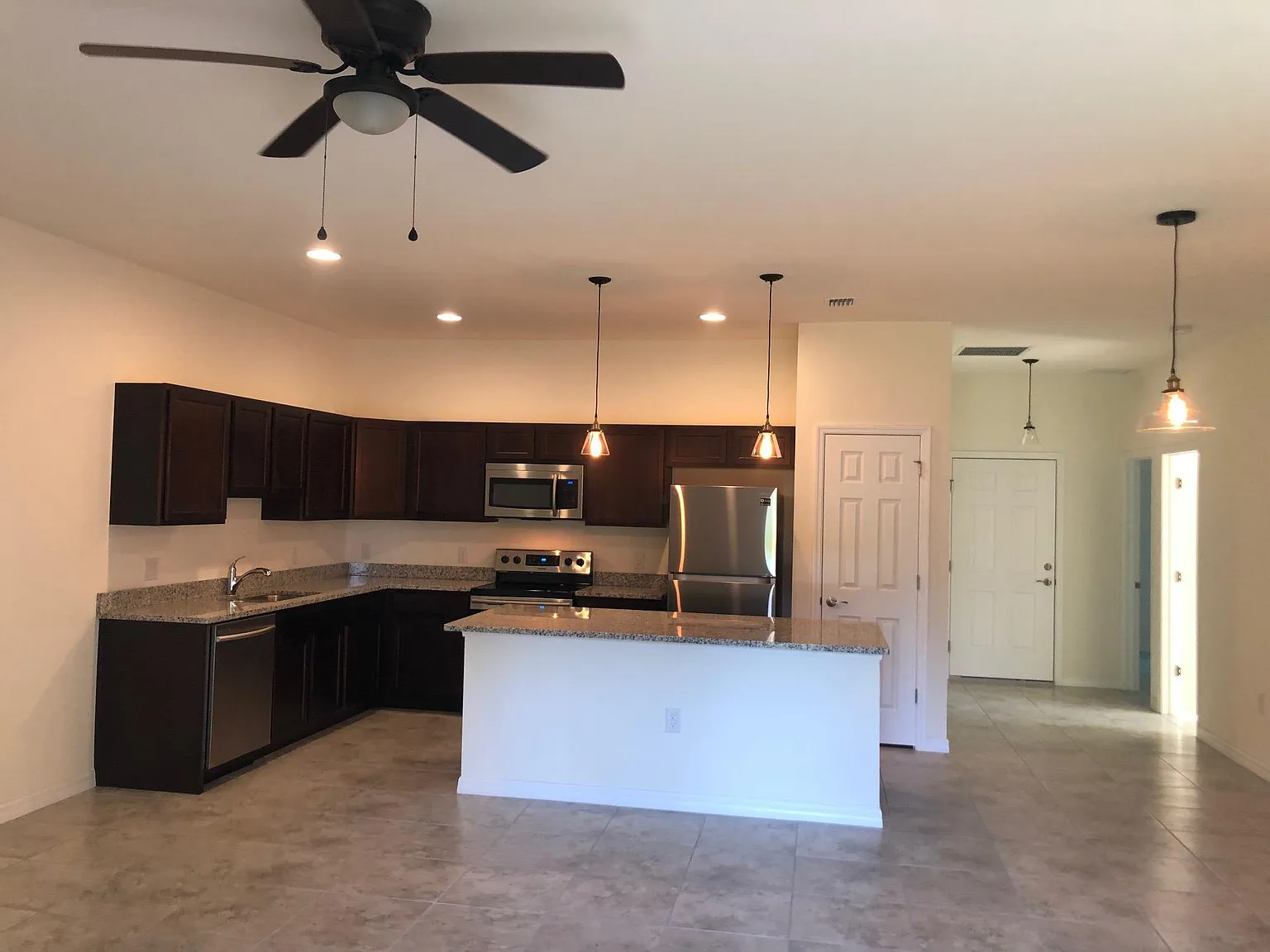 24482 Zephyr Ct — Photo 3