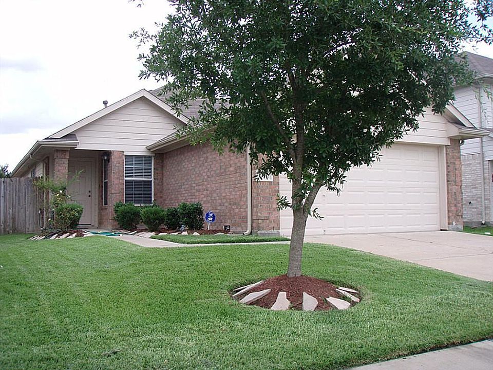 1st image of 19722 Shores Edge Dr