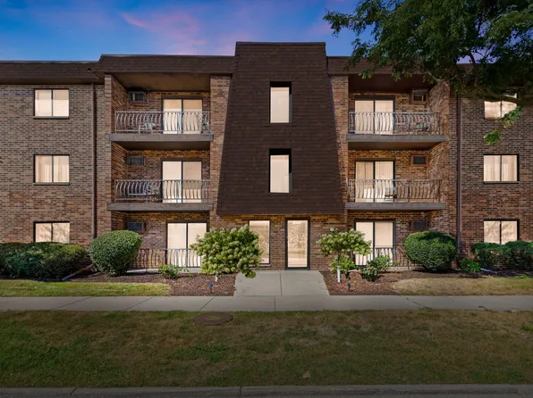 14536 S Muskegon Ave APT 3D, Burnham, IL 60633