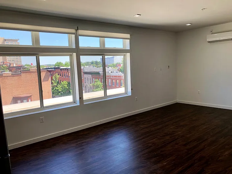 824 N Calvert St — Photo 23
