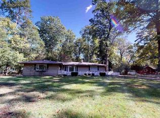 205 Kokosing Dr, Gambier, OH 43022
