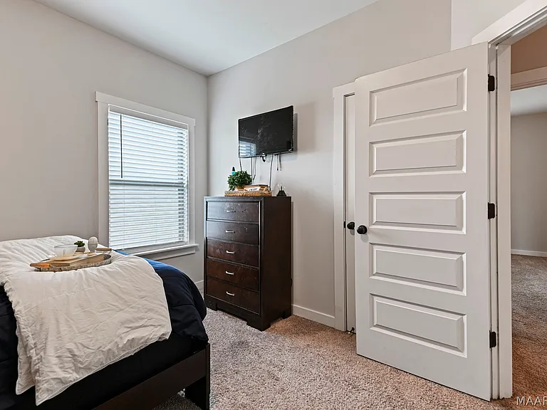 731 Hedgefield Way — Photo 22