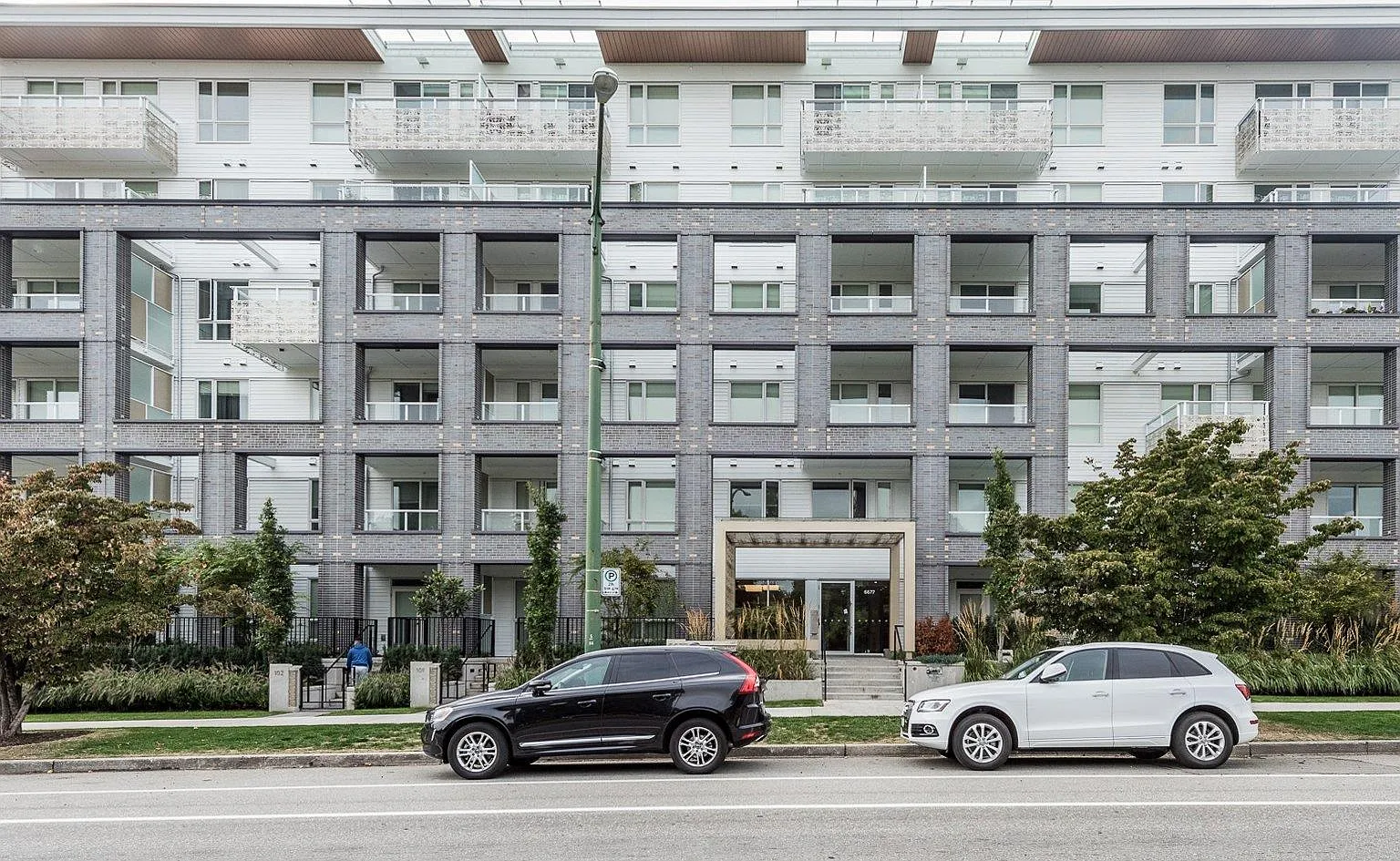 1 bed, 600 sqft, $2,350 — Photo 1