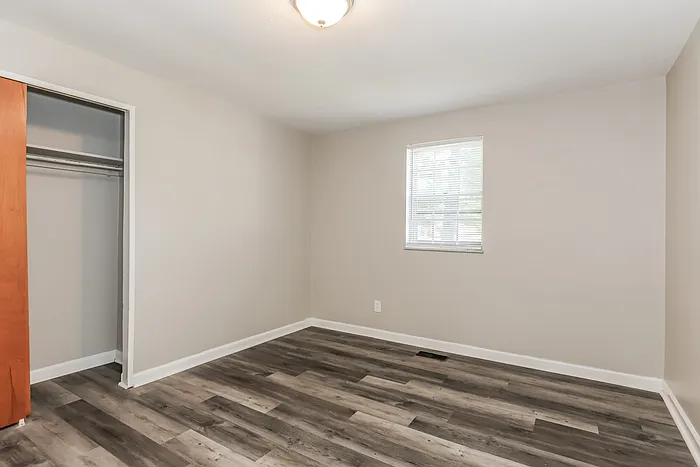4361 Hillcrest Dr — Photo 11