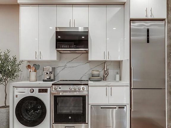 3rd image of 72 Carmine St #1F