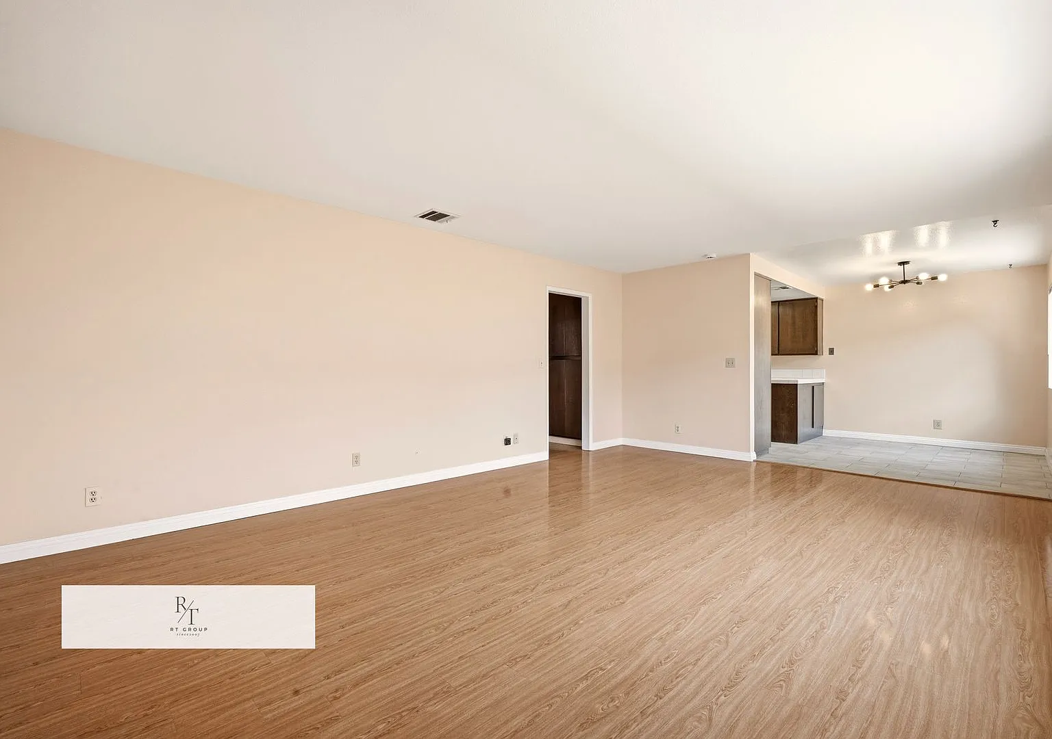 Temple City 2 Bed / 2 Bath Home, 2-Car Garage & Top-Rated Temple City Schools — Photo 3
