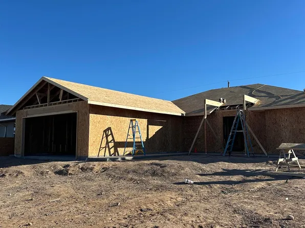 1026 Clover Ln, Roswell, NM 88203