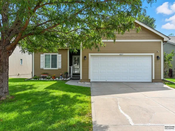 4807 N 160th St, Omaha, NE 68116