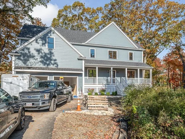 19 Joy Ln, Reading, MA 01867