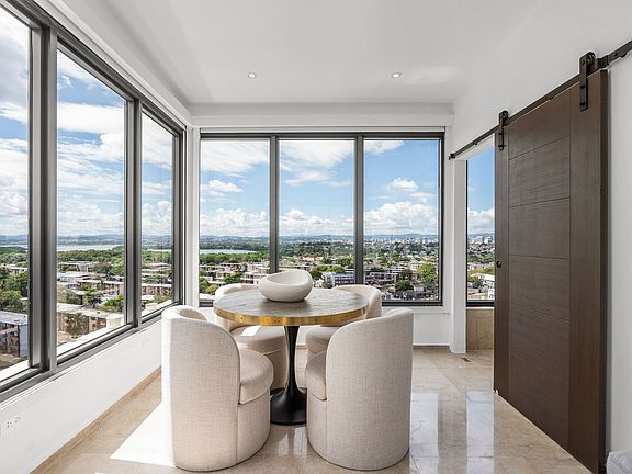 2nd image of 2306 Calle Laurel #Penthouse D