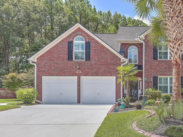 122 Dresden Dr, Goose Creek, SC 29445