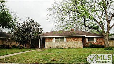 1st image of 1726 Esquire Pl