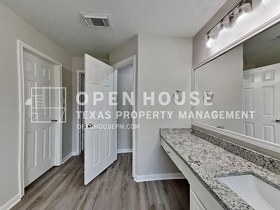 4th image of 12231 Piney Bend Dr