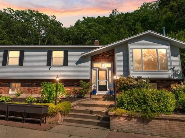 28 Philmart Drive, New Ipswich, NH 03071