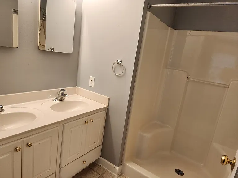 251 Mullen St — Photo 12