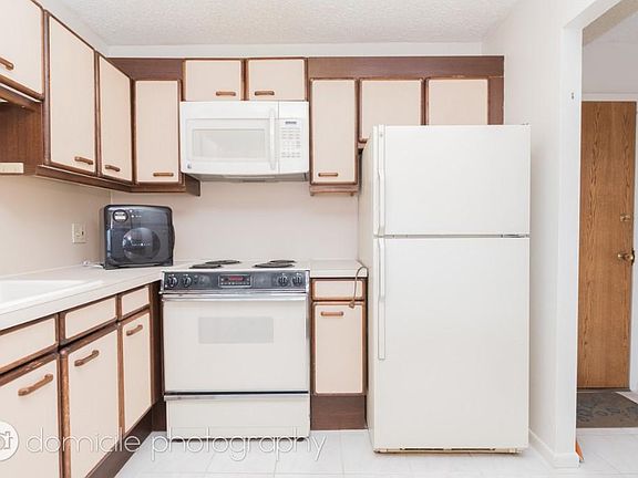 3rd image of 2754 N Hampden Ct #17O7