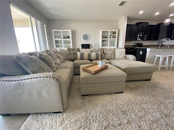 4th image of 6019 Sunset Isle Dr
