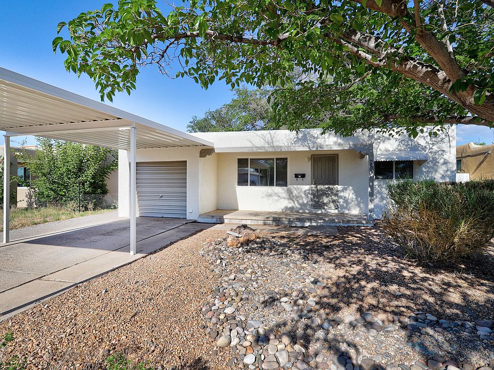 1st image of 836 Alvarado Dr SE