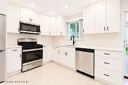 18 Lucy Loop — Photo 12