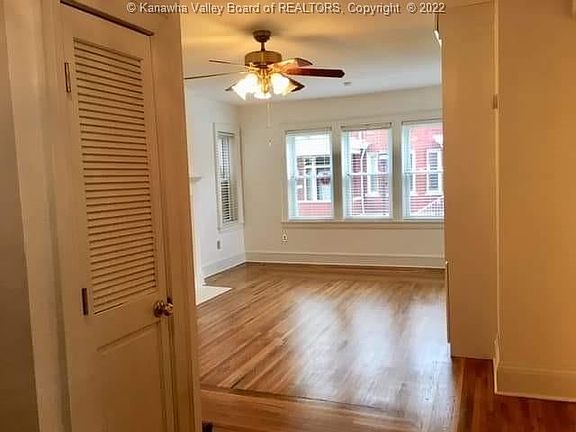 3rd image of 1313 Lee St E #211B-211B-