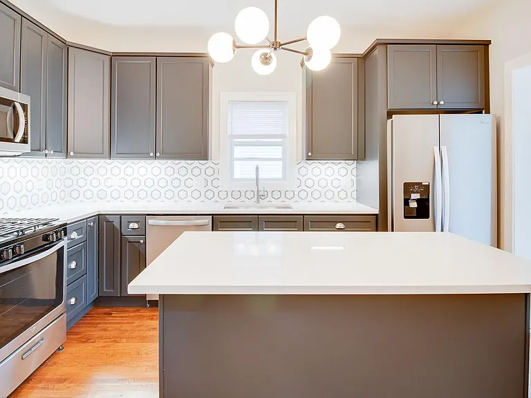 3138 N Lawndale Ave #1 — Photo 2