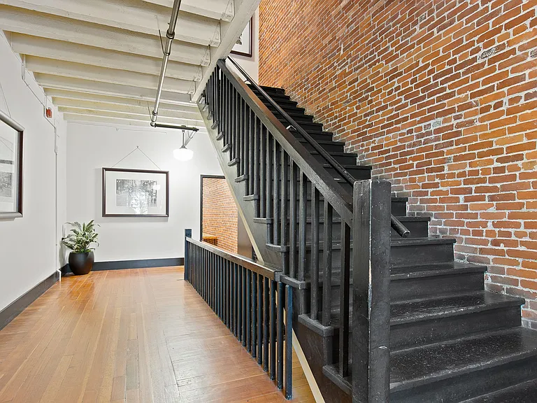 1306 NW Hoyt St #207 — Photo 19