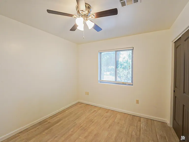 4527 E County Road 15 — Photo 17
