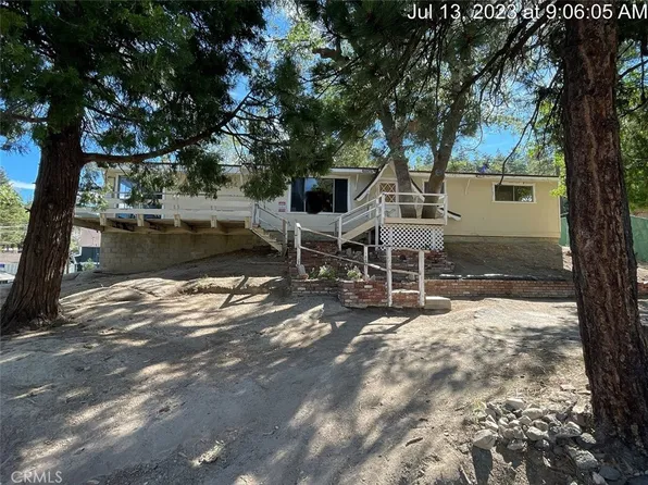 32873 Deer Lick Ln, Running Springs, CA 92382
