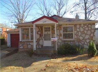 1952 Driftway Dr, Saint Louis, MO 63114