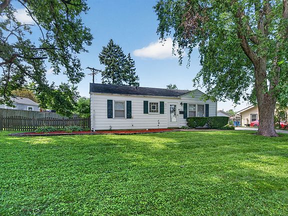 2nd image of 1814 Innercircle Dr