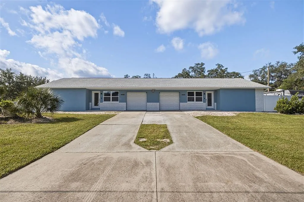 3 bed, 2.0 bath, 2814 sqft, $2,500 — Photo 1