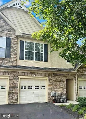 2413 Sentry Ct Photo 1
