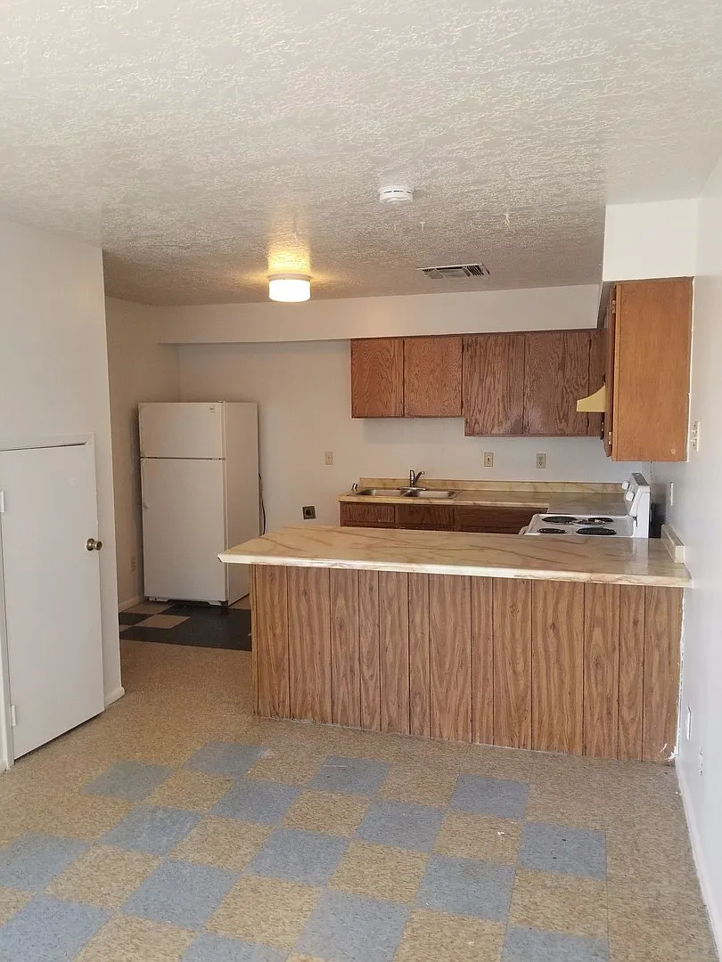504 Candelaria Blvd. NW — Photo 1