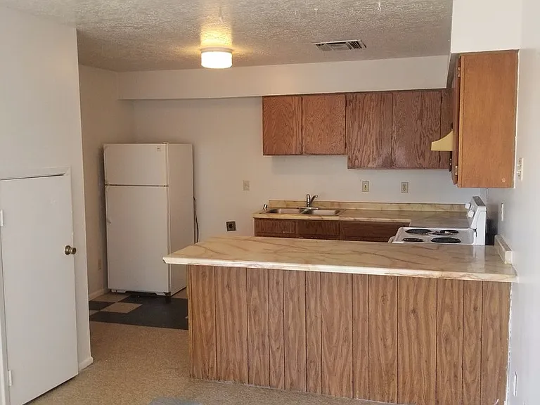 504 Candelaria Blvd. NW — Photo 1