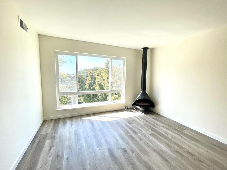 1st image of 1445 7th Ave APT 4