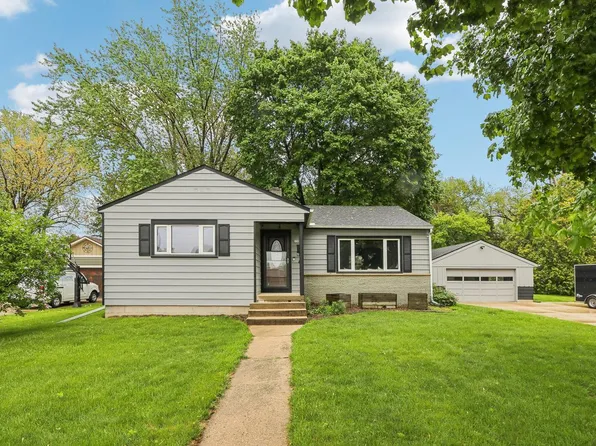 230 Nixon AVENUE, Hartland, WI 53029