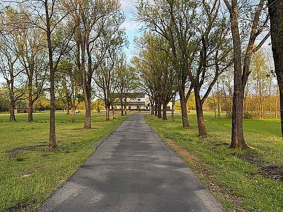 4th image of 19805 S 4080th Rd