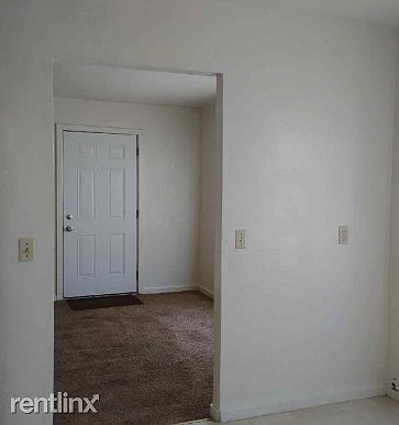 3rd image of 1103 W Shoshone St APT C