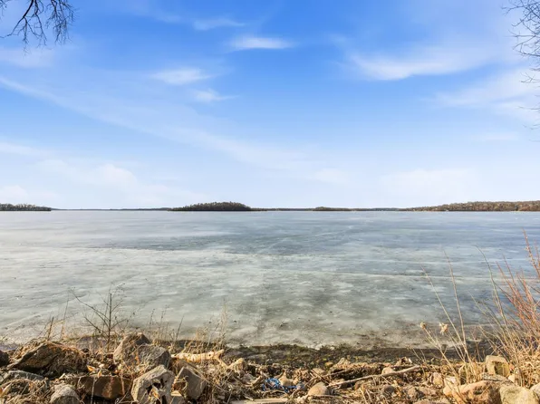 16016 Lake Koronis Rd, Paynesville, MN 56362