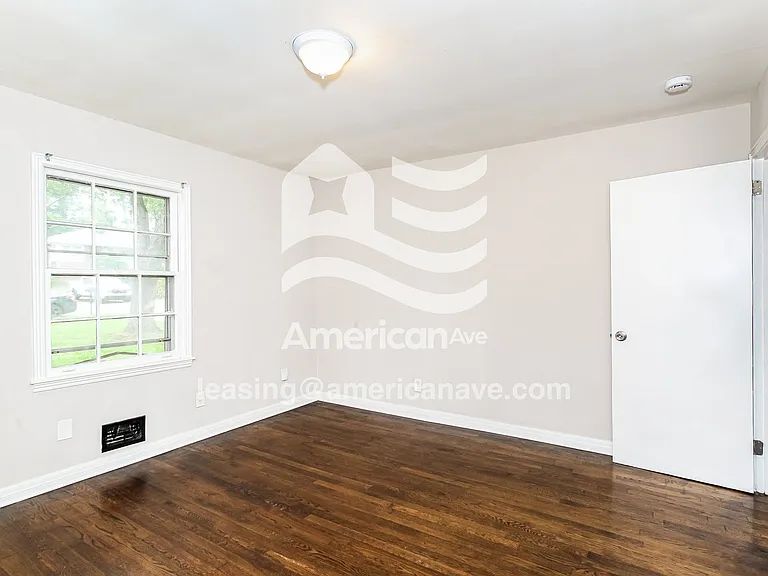 61171_010_bedroom_11.jpg