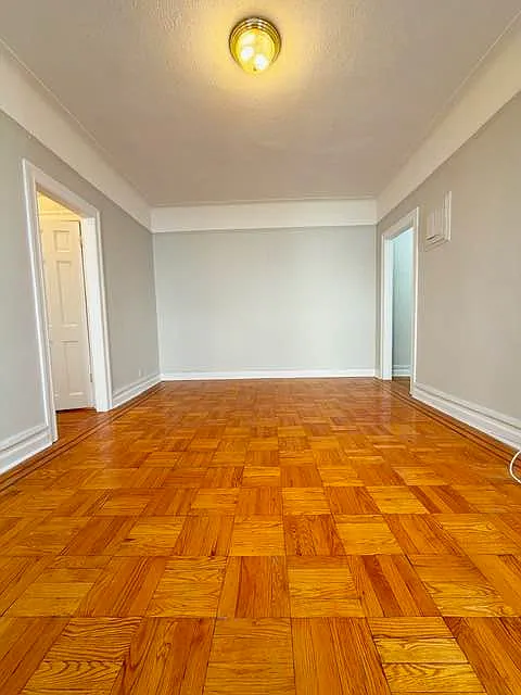 Building Photo - 130 Clarkson Ave #3