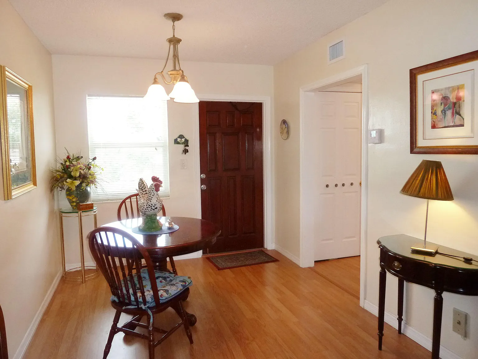 1 bed, 1.0 bath, 660 sqft, $1,800 — Photo 4