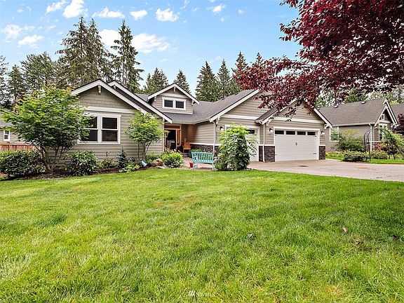 3rd image of 8213 56th Avenue NW