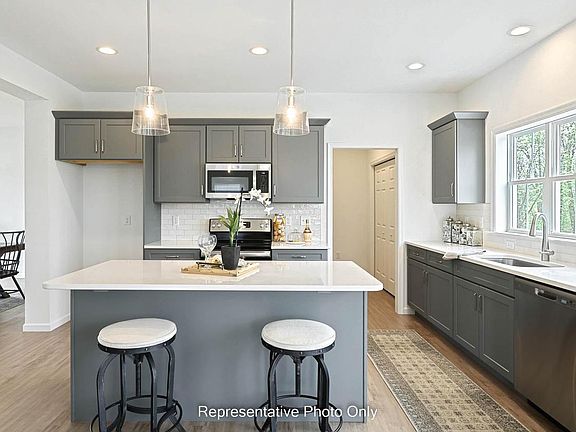 7th image of this home