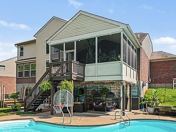 3rd image of 2524 Three Trees Ln