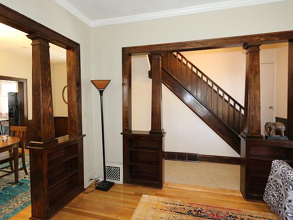 5th image of 1060 E Portage Ave