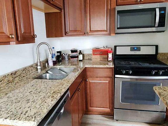 5th image of 1625 W Beach Ave #2