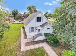 715 Vine St, Joliet, IL 60435