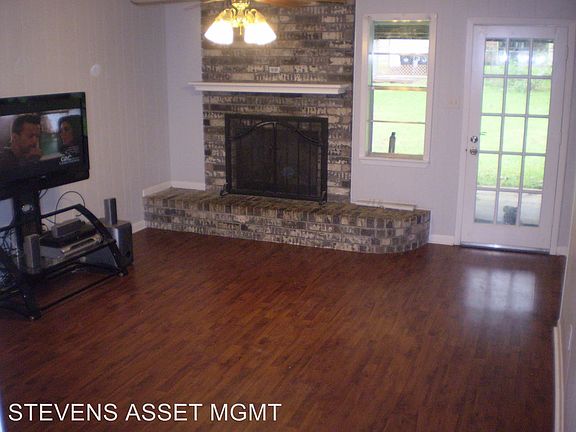 5th image of 114 Mill Creek Ln